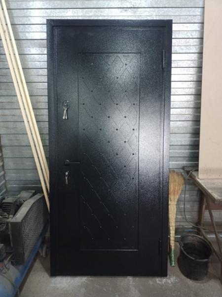 Бронированные и входные двери в Бишкеке — фото 5